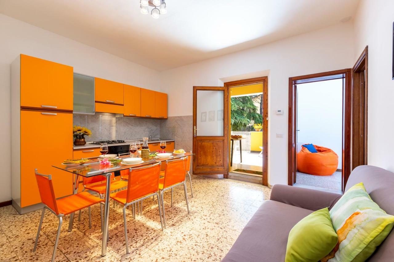 Casa Donatella Apartment Montecchio  Bagian luar foto